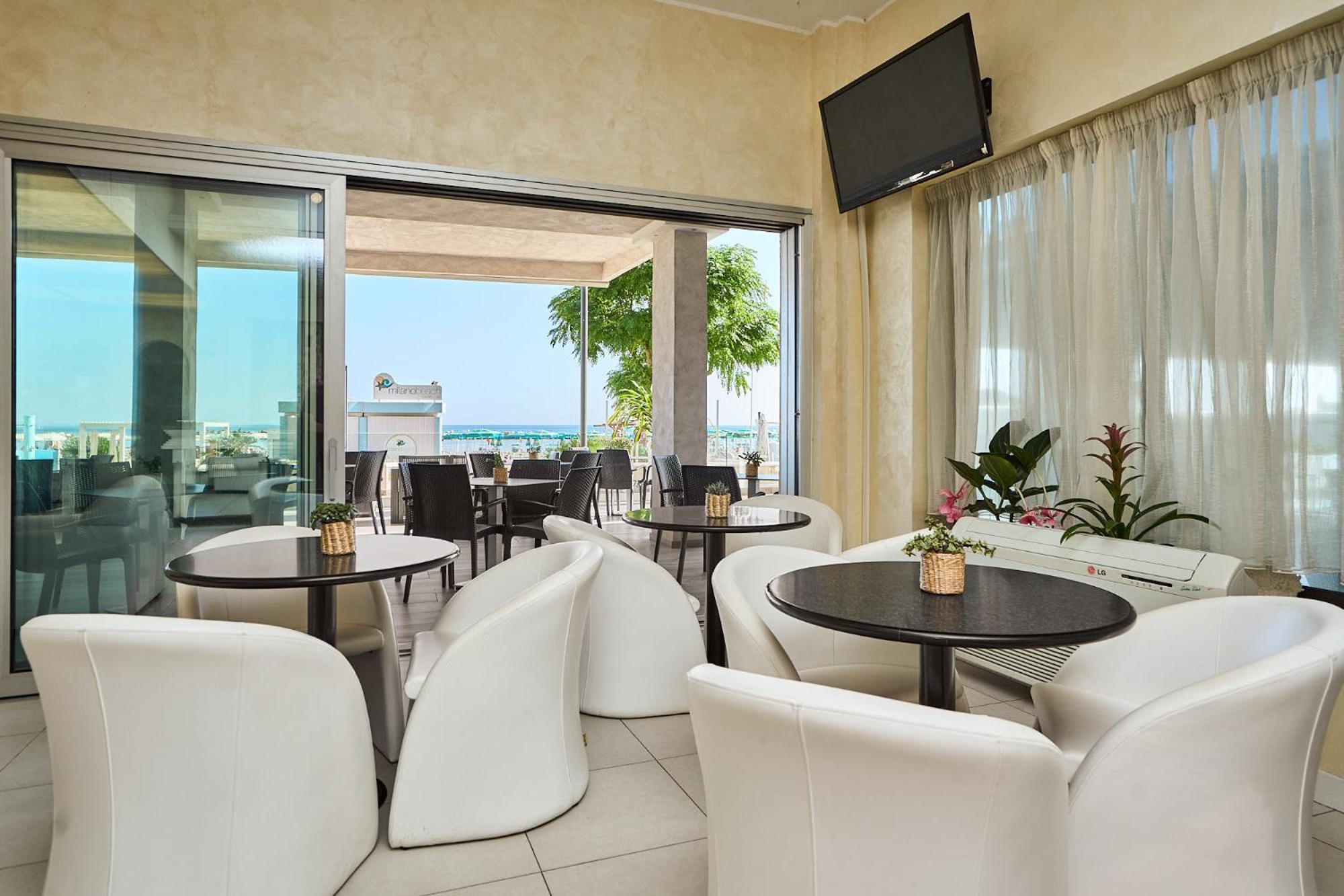 Hotel Piccadilly Bellaria-Igea Marina Esterno foto