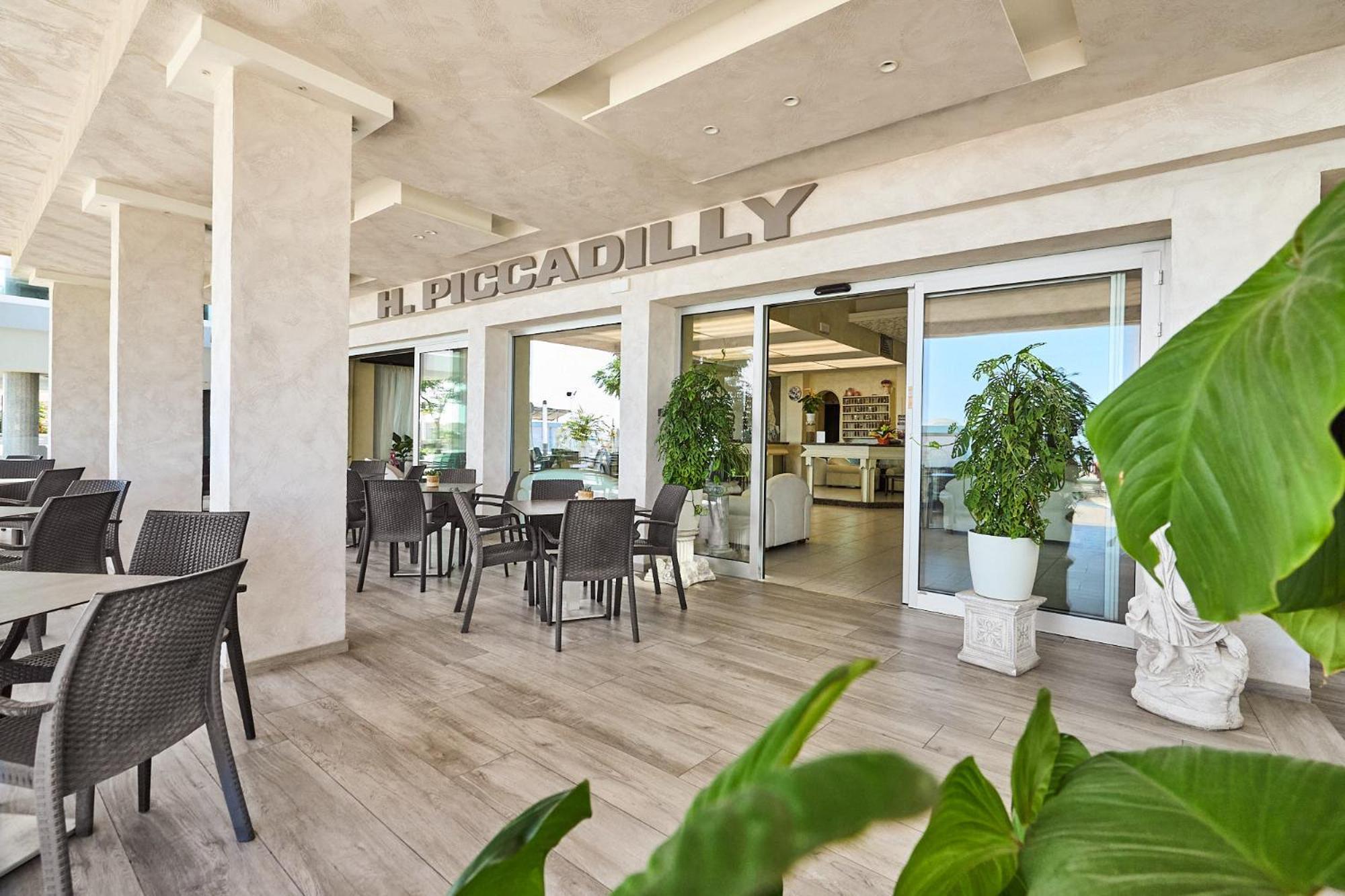 Hotel Piccadilly Bellaria-Igea Marina Esterno foto