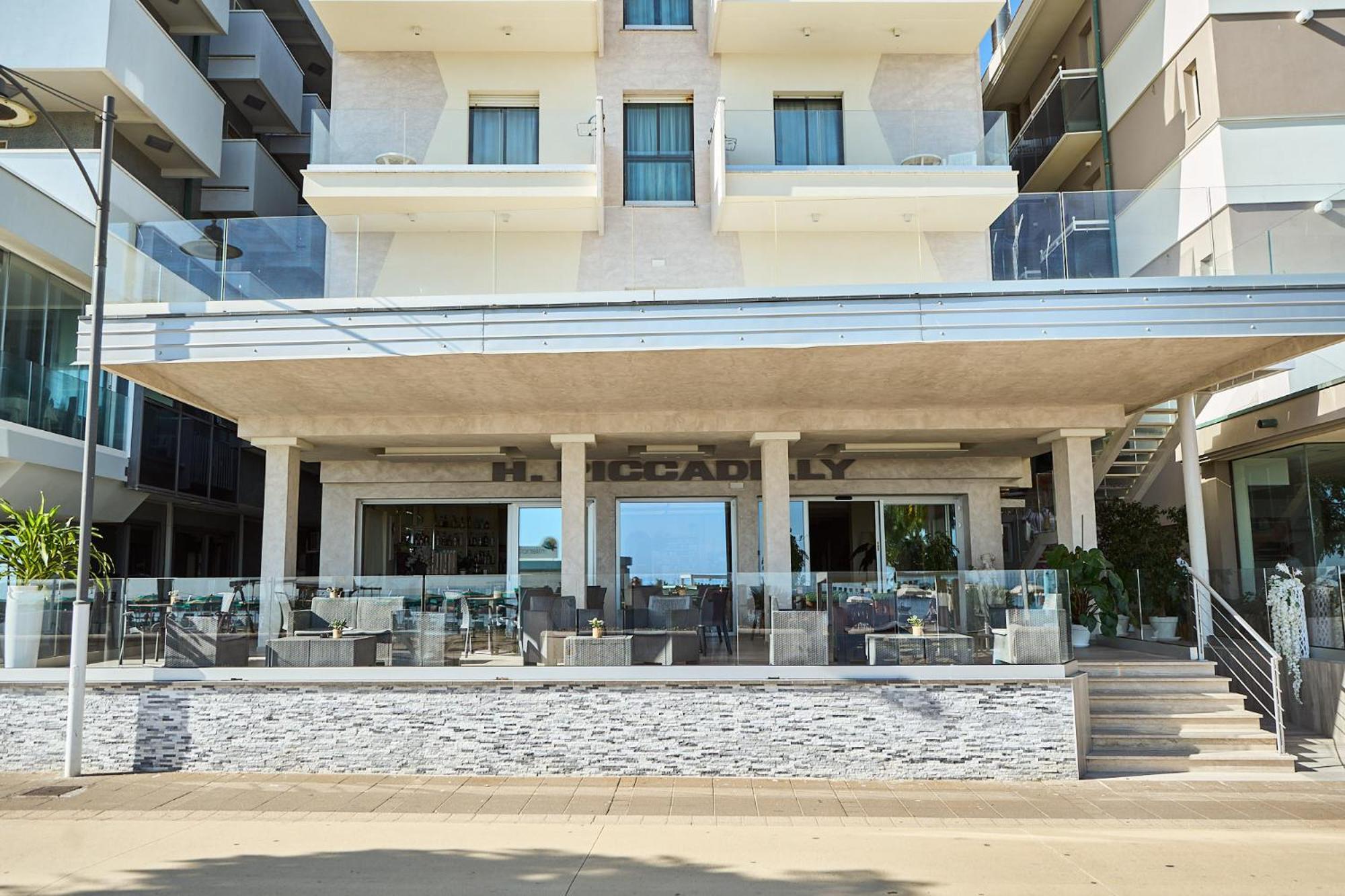 Hotel Piccadilly Bellaria-Igea Marina Esterno foto