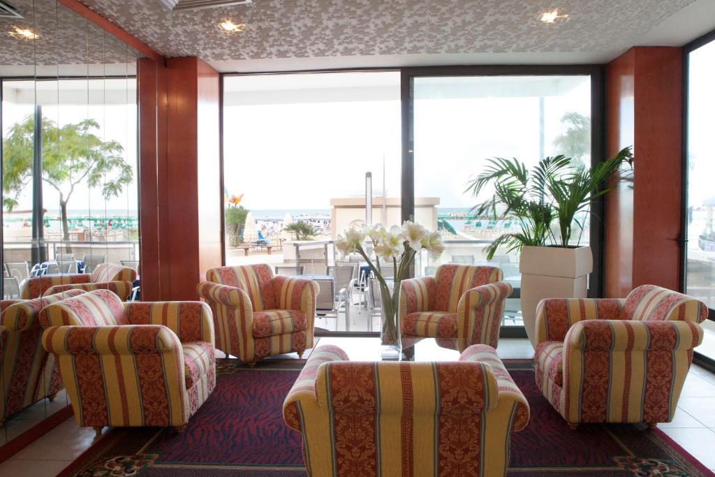 Hotel Piccadilly Bellaria-Igea Marina Esterno foto